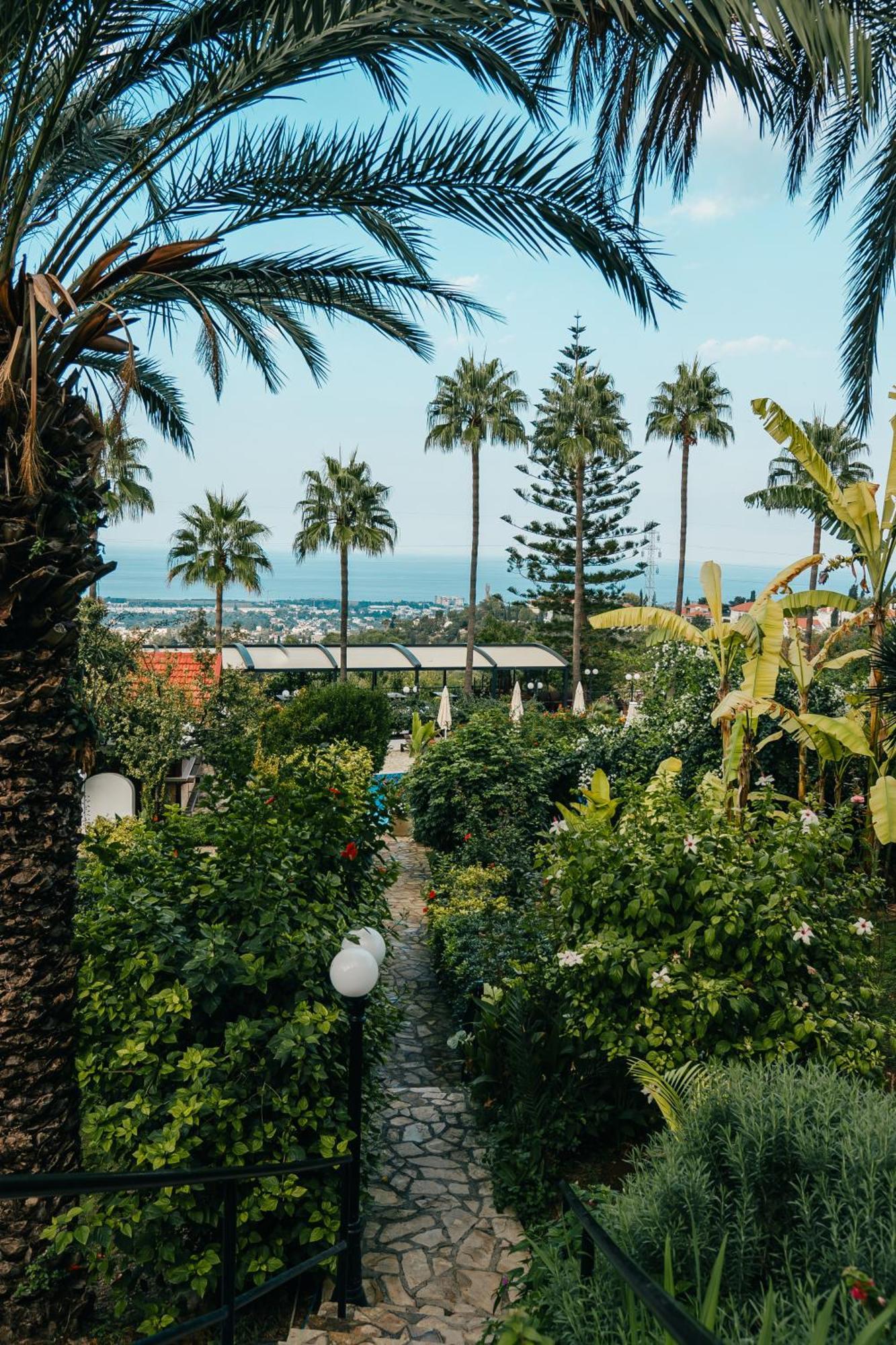 Bellapais Gardens 호스텔 외부 사진